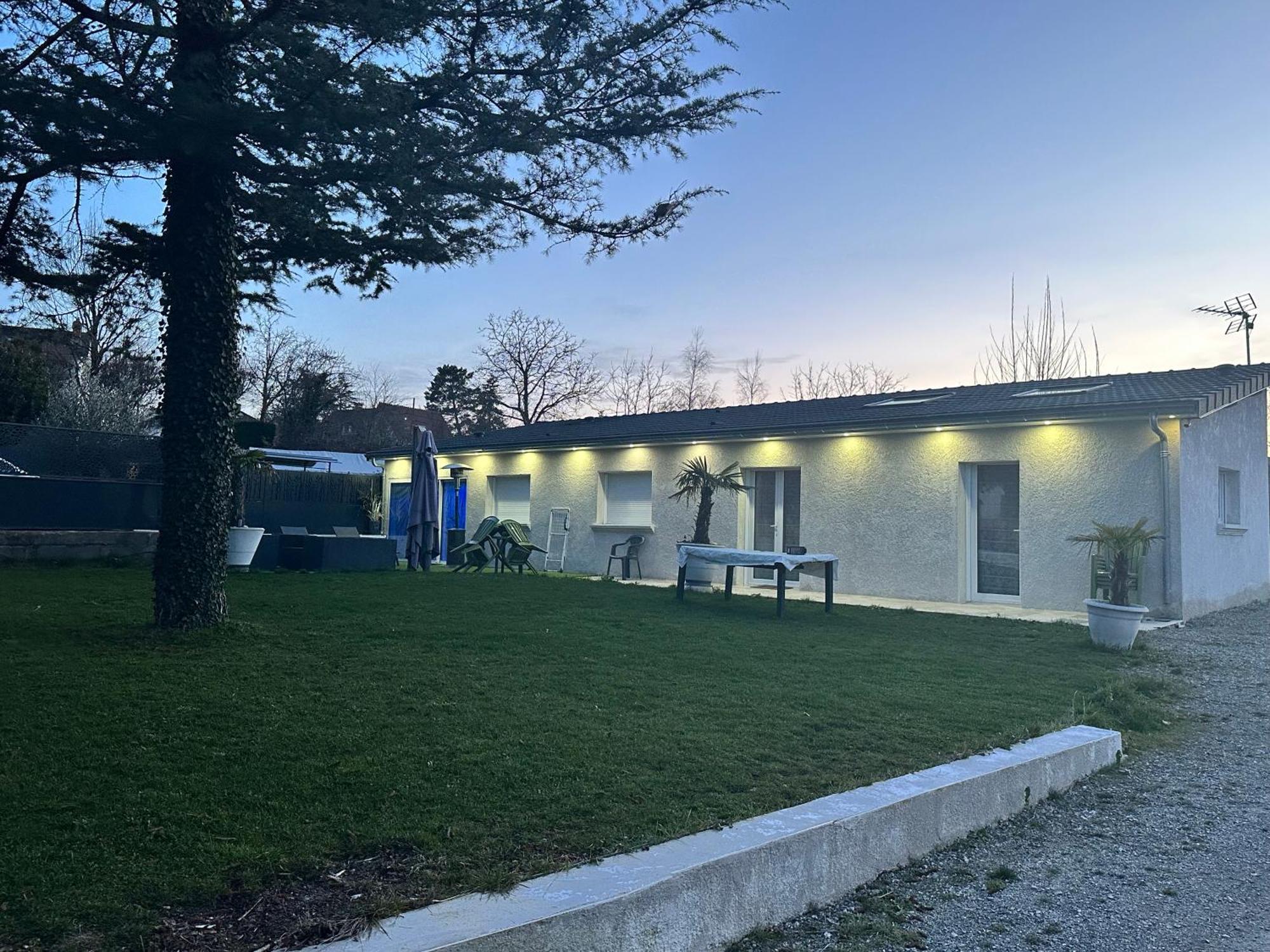 Le Miroir Villa Domerat Exteriör bild